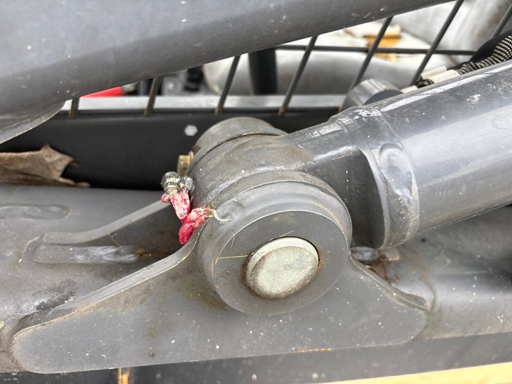 2019-new-holland-l228-image-30