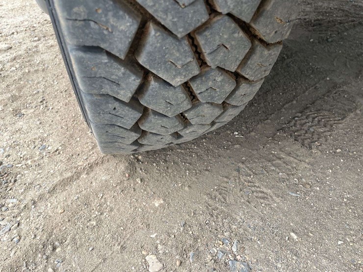 2016-ford-f550-image-23
