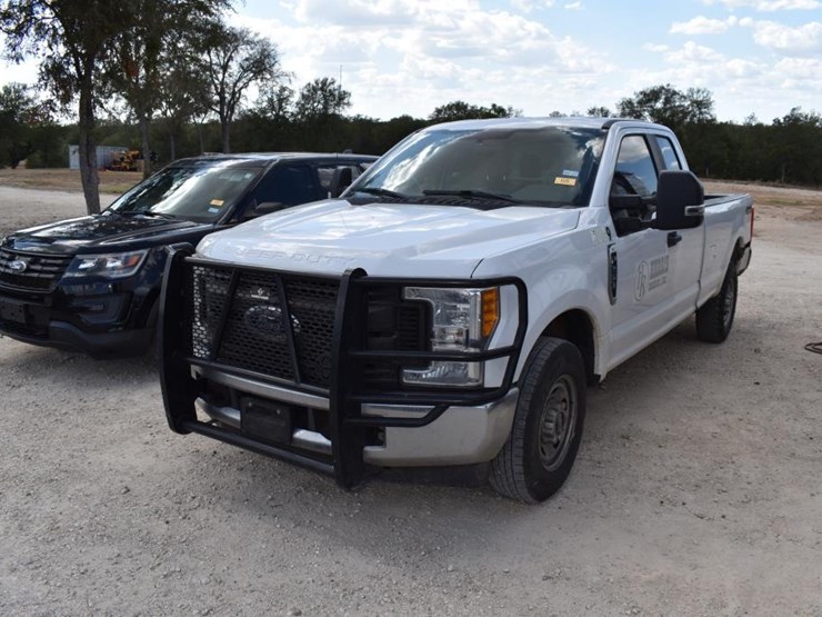2018-ford-f250-image-1
