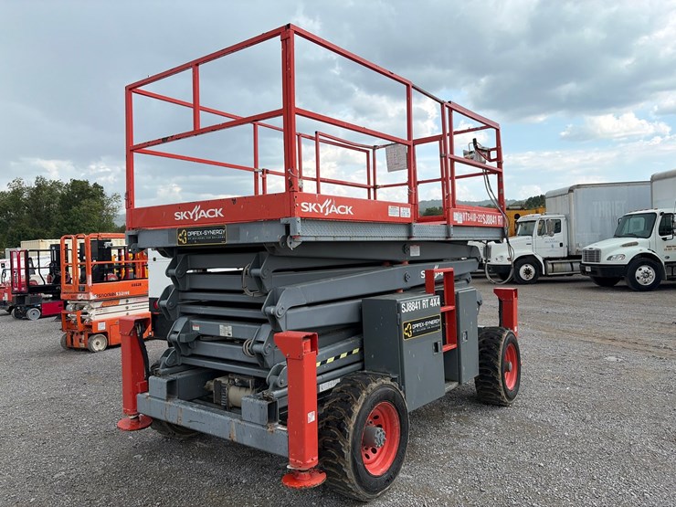 skyjack-sj8841rt-image-7