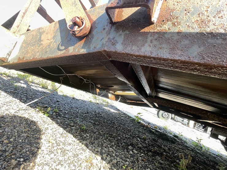 #10507-•-houle-dove-tail-trailer-(no-title)-image-35