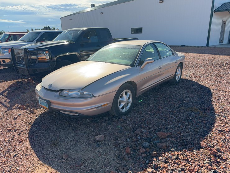 1998-oldsmobile-aurora-image-1