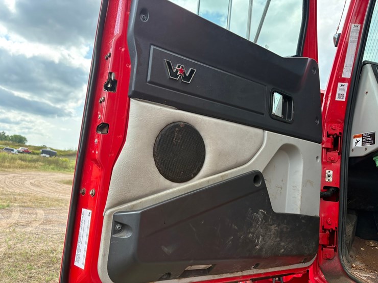 2018-western-star-4700sf-image-134