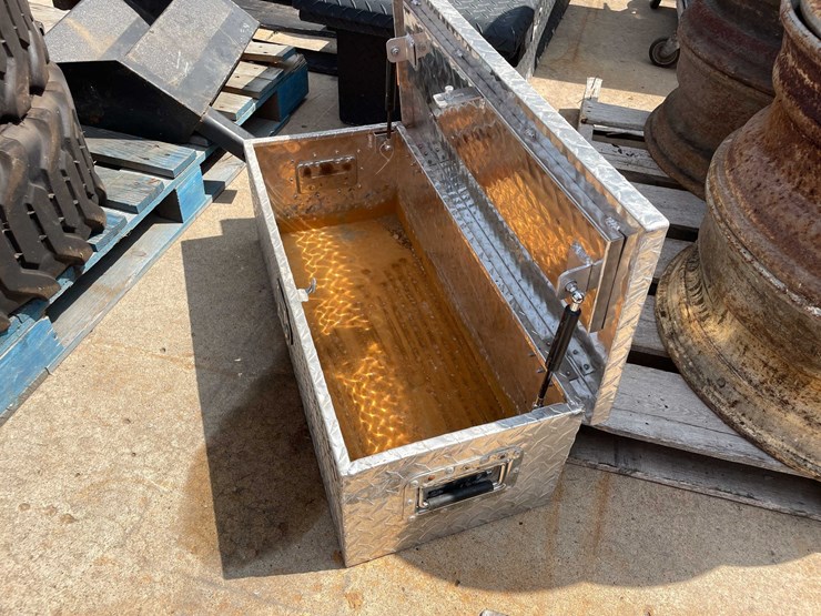 #9126-•-aluminum-utility-boxes-(03)-image-8