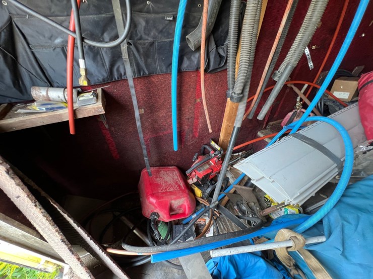 #5682-•-chevrolet-truck-with-contents-inside-image-10