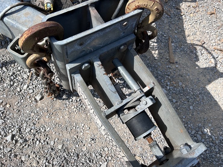 #212-•-2014-saub-pull-behind-service-trailer-image-13