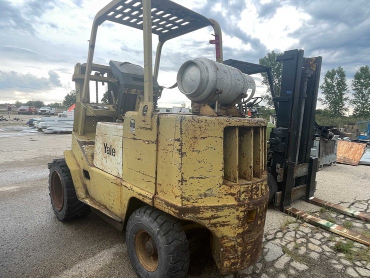 #10490-•-yale-fork-lift-image-7