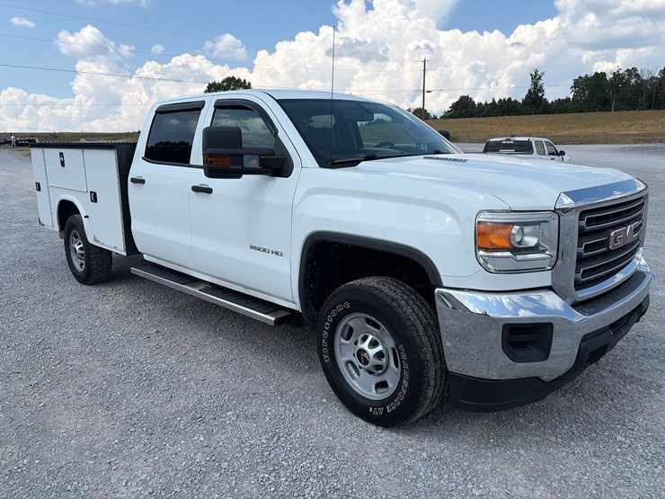 #251-•-2015-gmc-sierra-service-truck-image-12