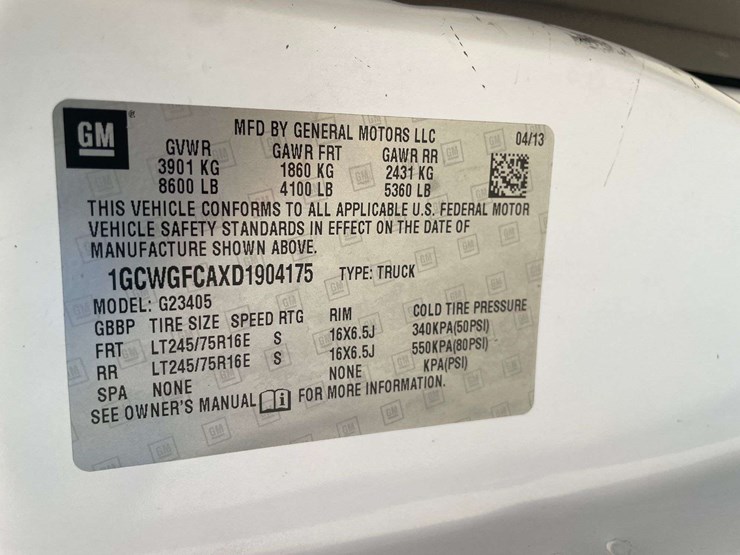2013-chevrolet-express-2500-image-27