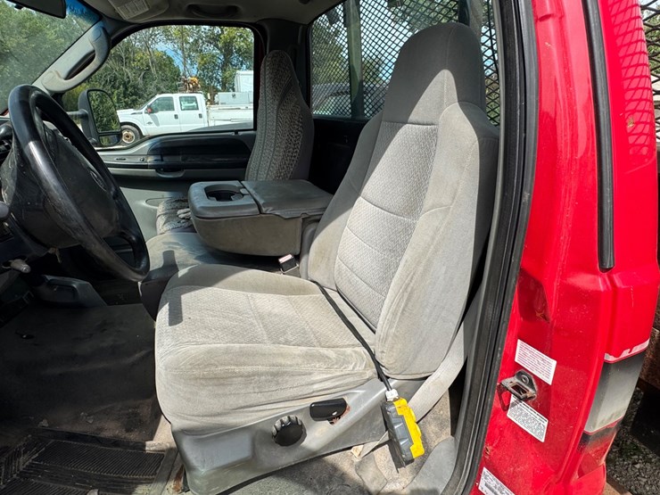 2005-ford-f350-image-51