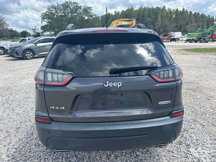 2022-jeep-cherokee-image-19