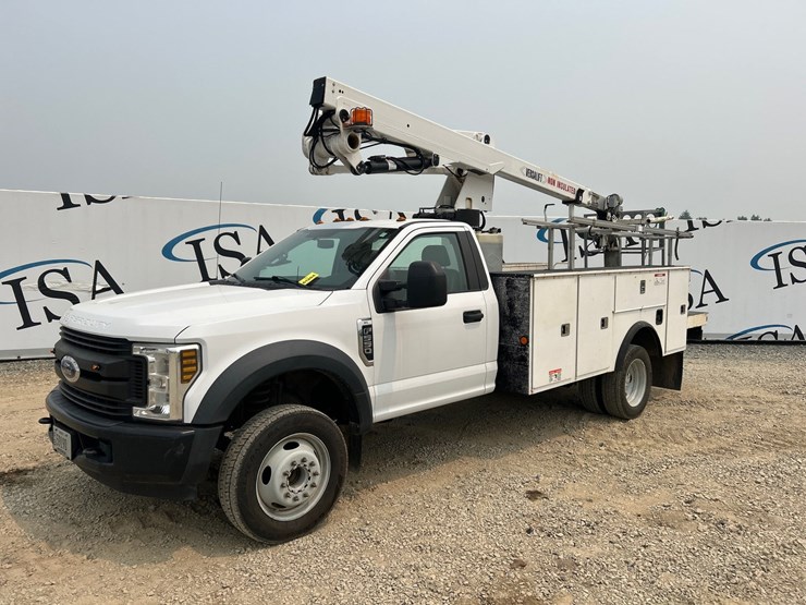 2019-ford-f550-image-1