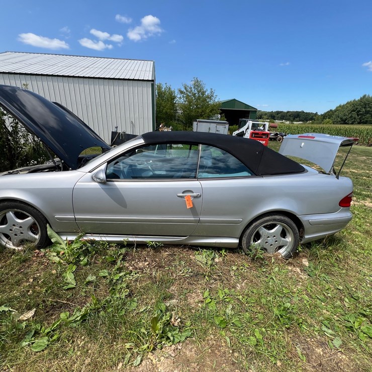 #103 • 2001 Mercedes-Benz CLK 430 Convertible (Has MN Title)