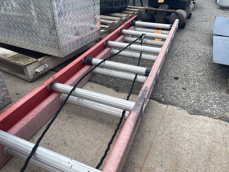 #9118-•-24'-ladder-(o3)-image-5