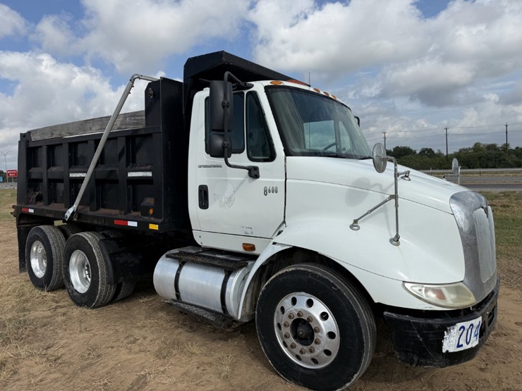 2004-international-transtar-8600-image-3