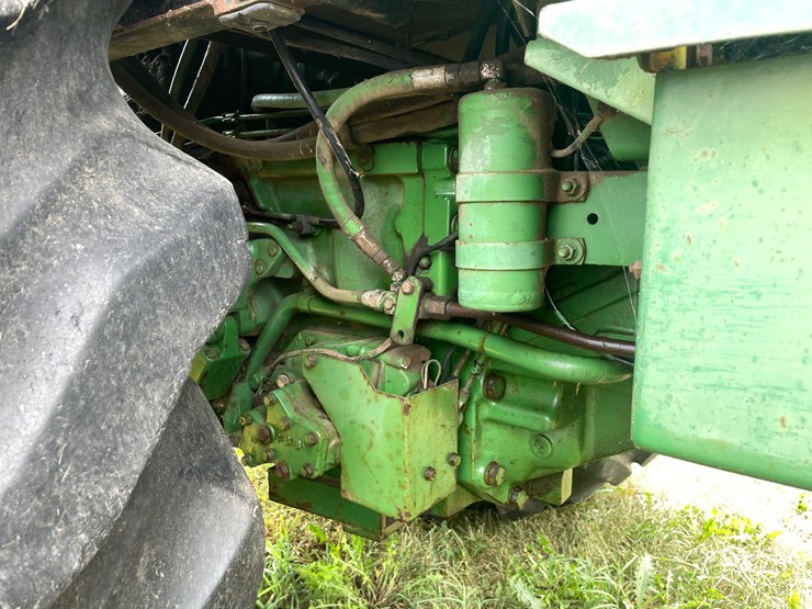 john-deere-4640-image-25