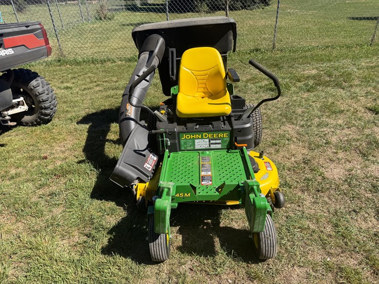 john-deere-ztrak-mower-image-1