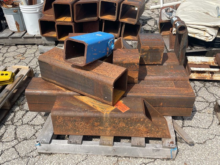 #10611-•-pallet-of-scrap-metal-image-2