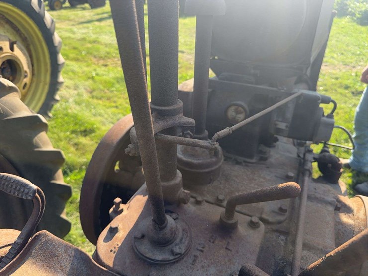john-deere-b-image-33