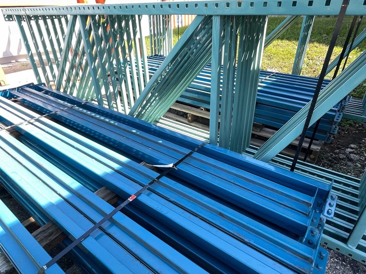 #9006-•-tear-drop-pallet-racking-(shed)-image-5