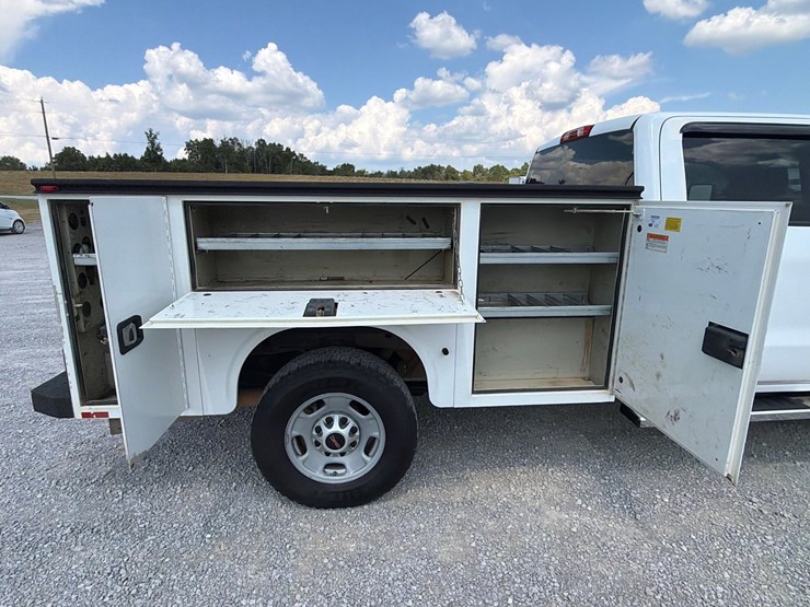#251-•-2015-gmc-sierra-service-truck-image-10