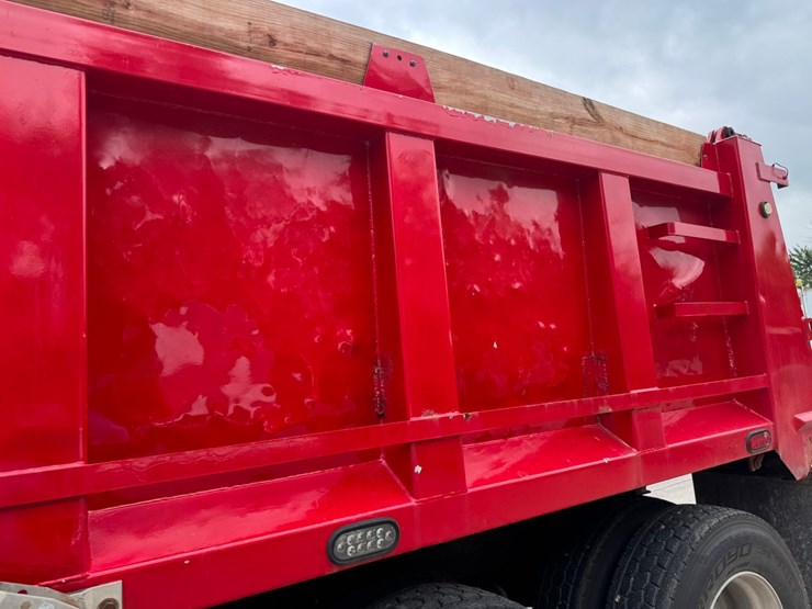 1995-mack-rd688s-image-18
