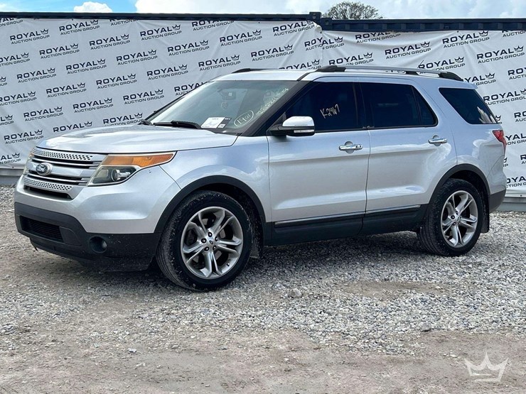 2015-ford-explorer-image-1