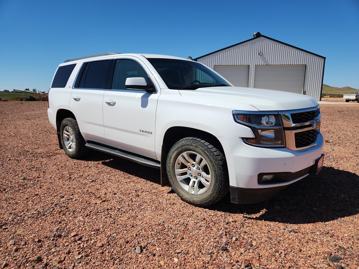 2015-chevrolet-tahoe-lt-image-7