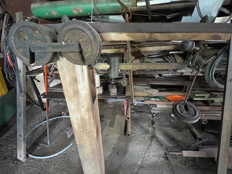 #1686-•-vintage-industrial-platform-scale-image-2