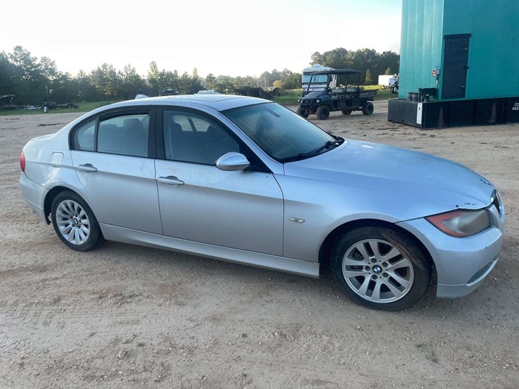 2006-bmw-325-4-door-sedan-not-running-image-4