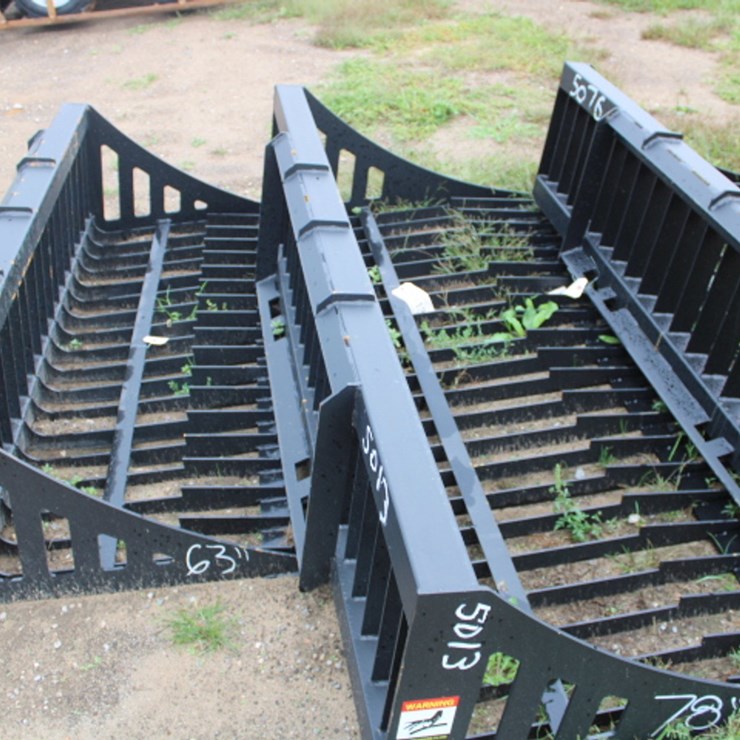 #5013 • 78'' skid steer rock bucket