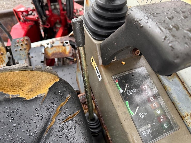 2009-takeuchi-tb138fr-image-26