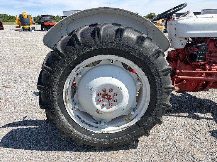 ford-800-image-11