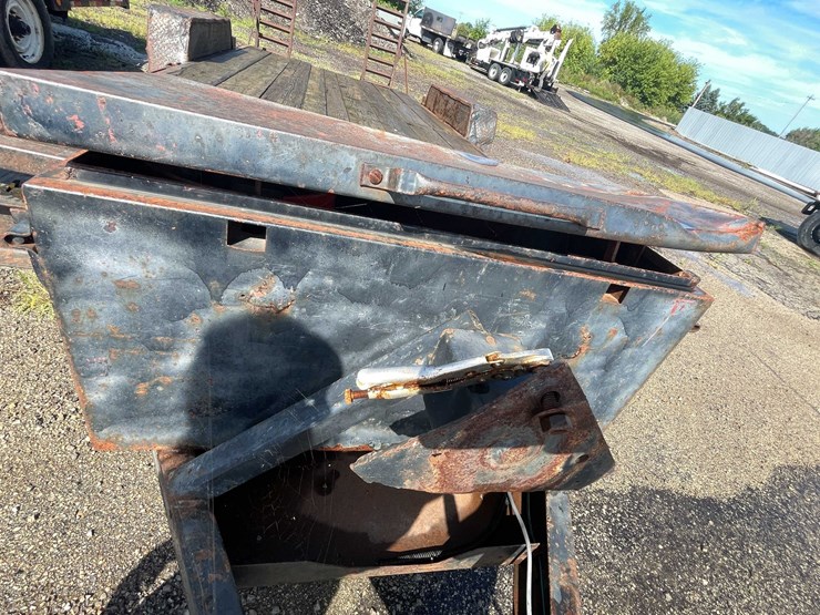 #10507-•-houle-dove-tail-trailer-(no-title)-image-23