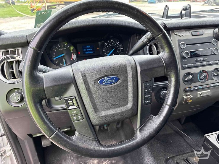 2017-ford-expedition-image-17