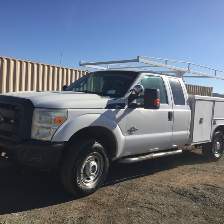 2012 FORD F250 XL