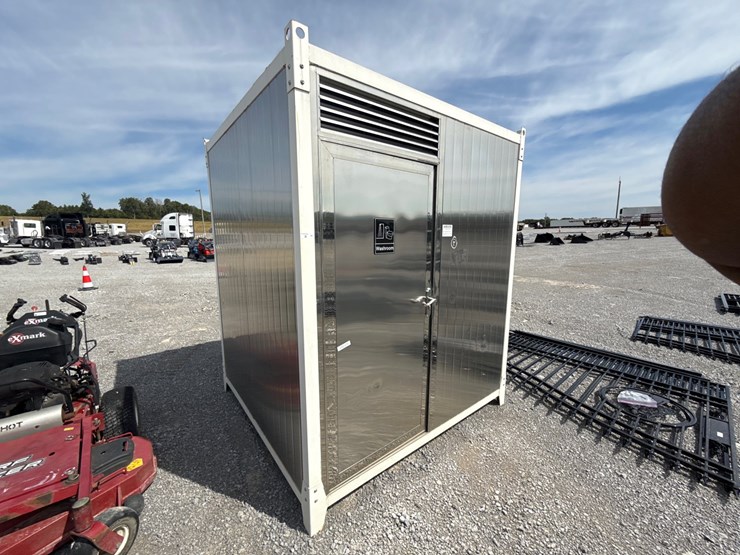 #394-•-portable-restroom-image-2