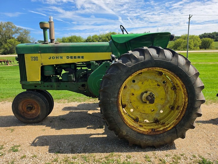 john-deere-730-image-1