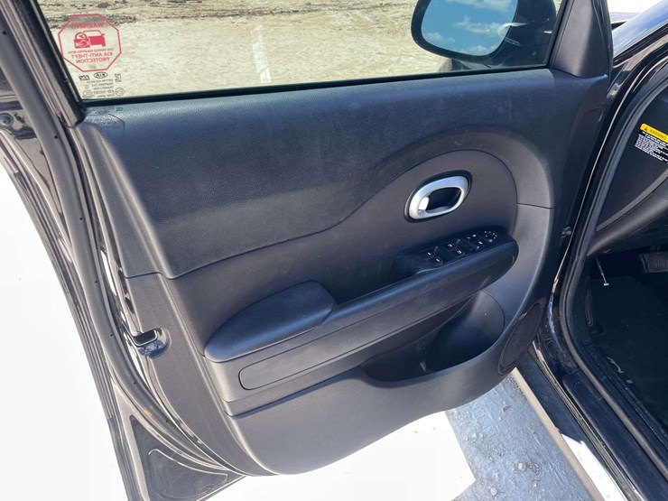 2016-kia-soul-image-9