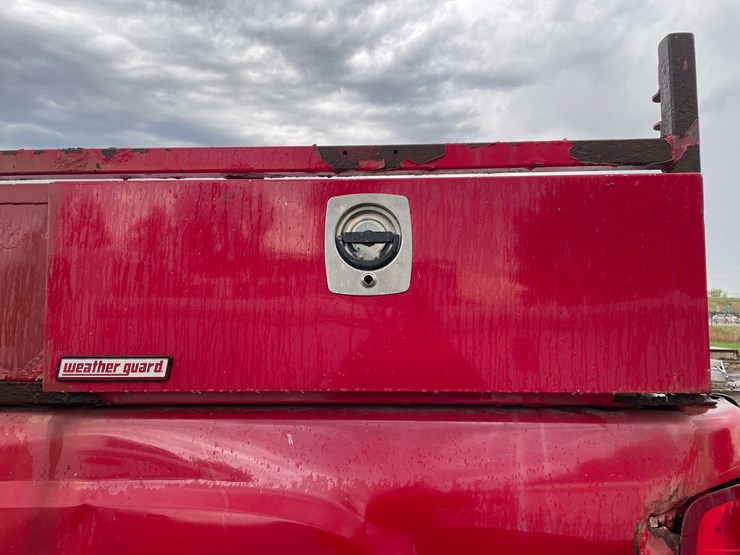 2010-gmc-2500-image-34
