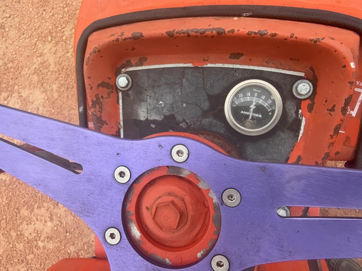 allis-chalmers-712-lawn-tractor-image-11