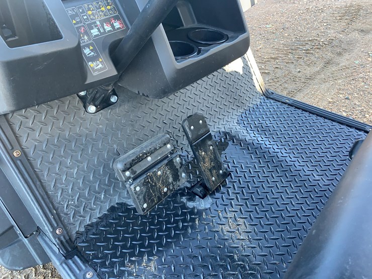 tracker-ox-400-utv-image-17
