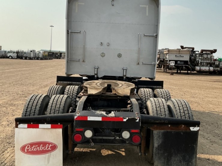2012-peterbilt-386-image-6