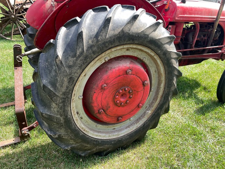 ford-tractor-image-11