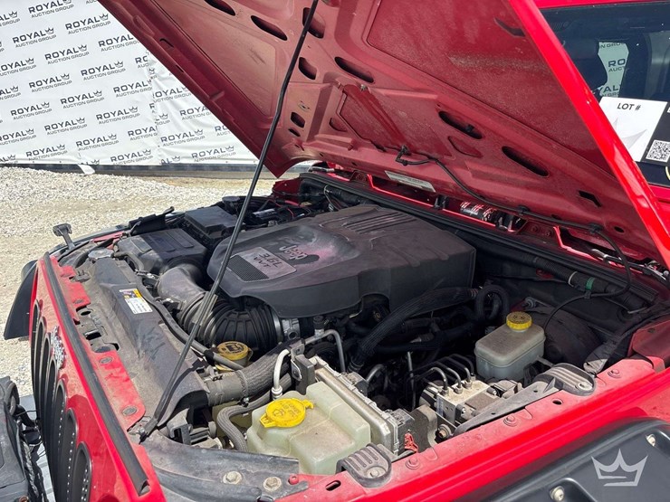 2012-jeep-wrangler-image-8