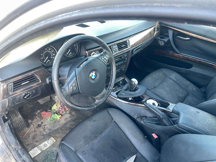 2006-bmw-325-4-door-sedan-not-running-image-11