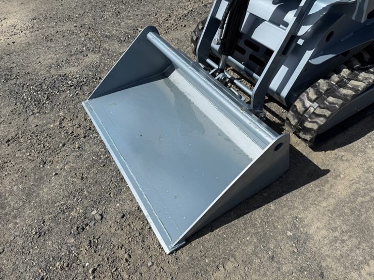 2026-sdlanch-ssl1200-mini-compact-track-loader-image-9
