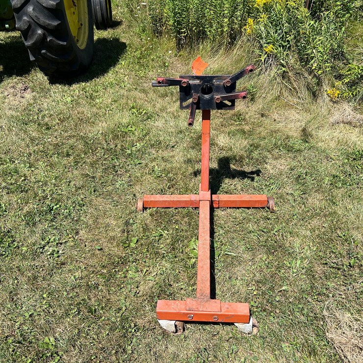 #5716 • Rolling Engine Stand