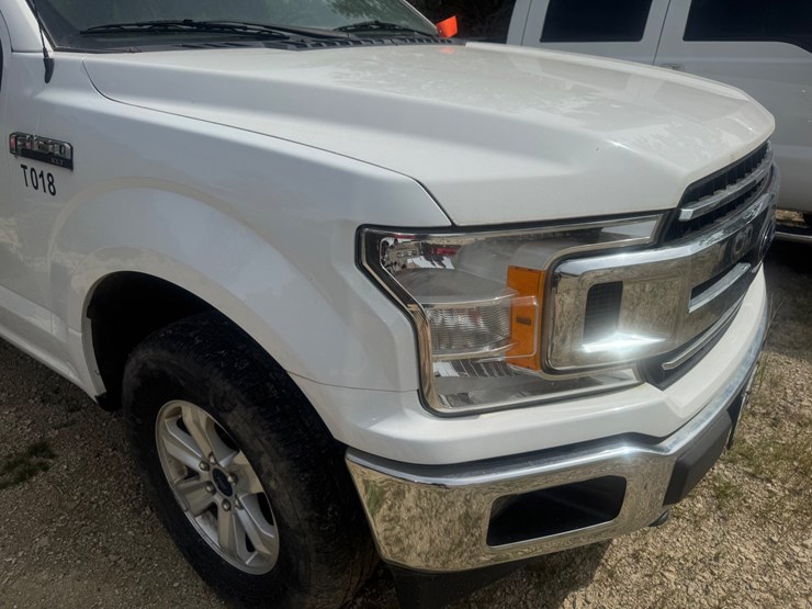 2019-ford-f150-xlt-image-14