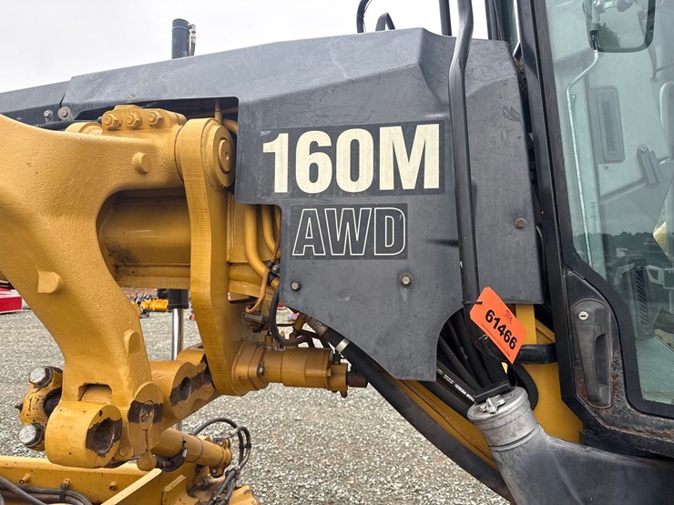 caterpillar-160m-awd-image-93